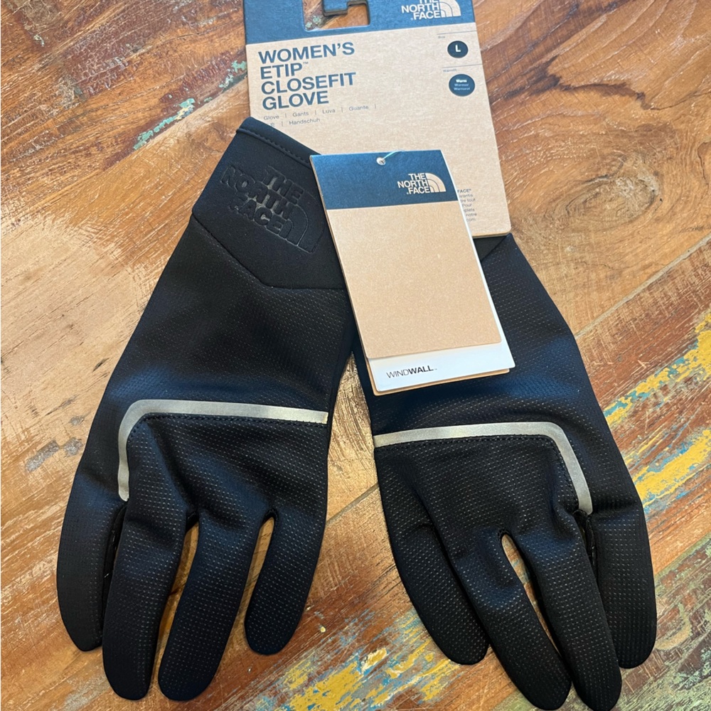 NWT North Face Women’s Etip Closefit Gloves